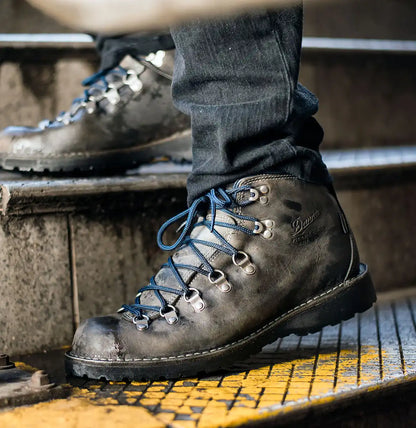 Mountain Pass Gunmetal