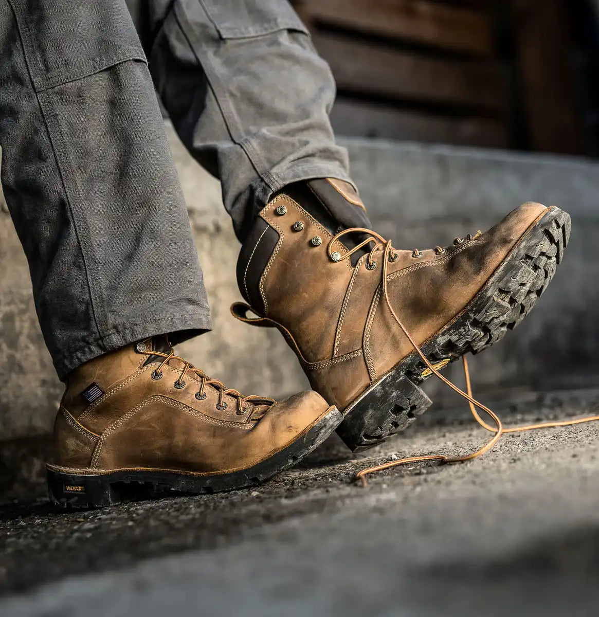 Quarry USA 8" Distressed Brown 400G NMT