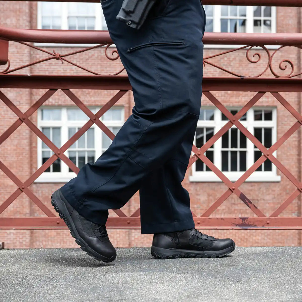 Sonic Side-Zip 6" Black Danner Dry