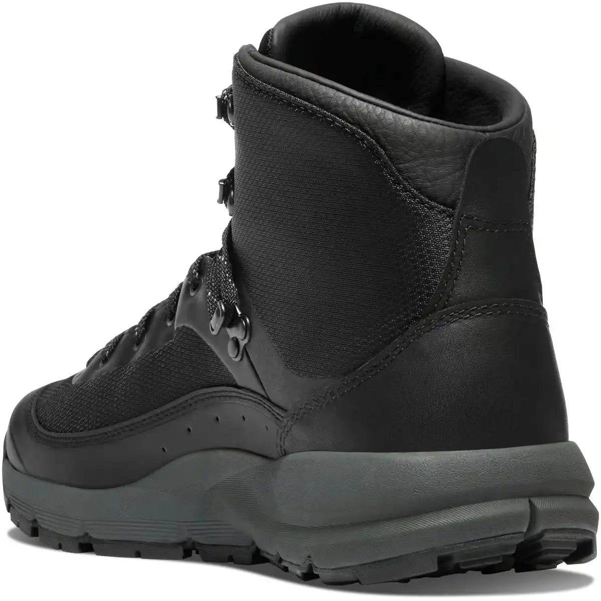 Traverser 600 Jet Black